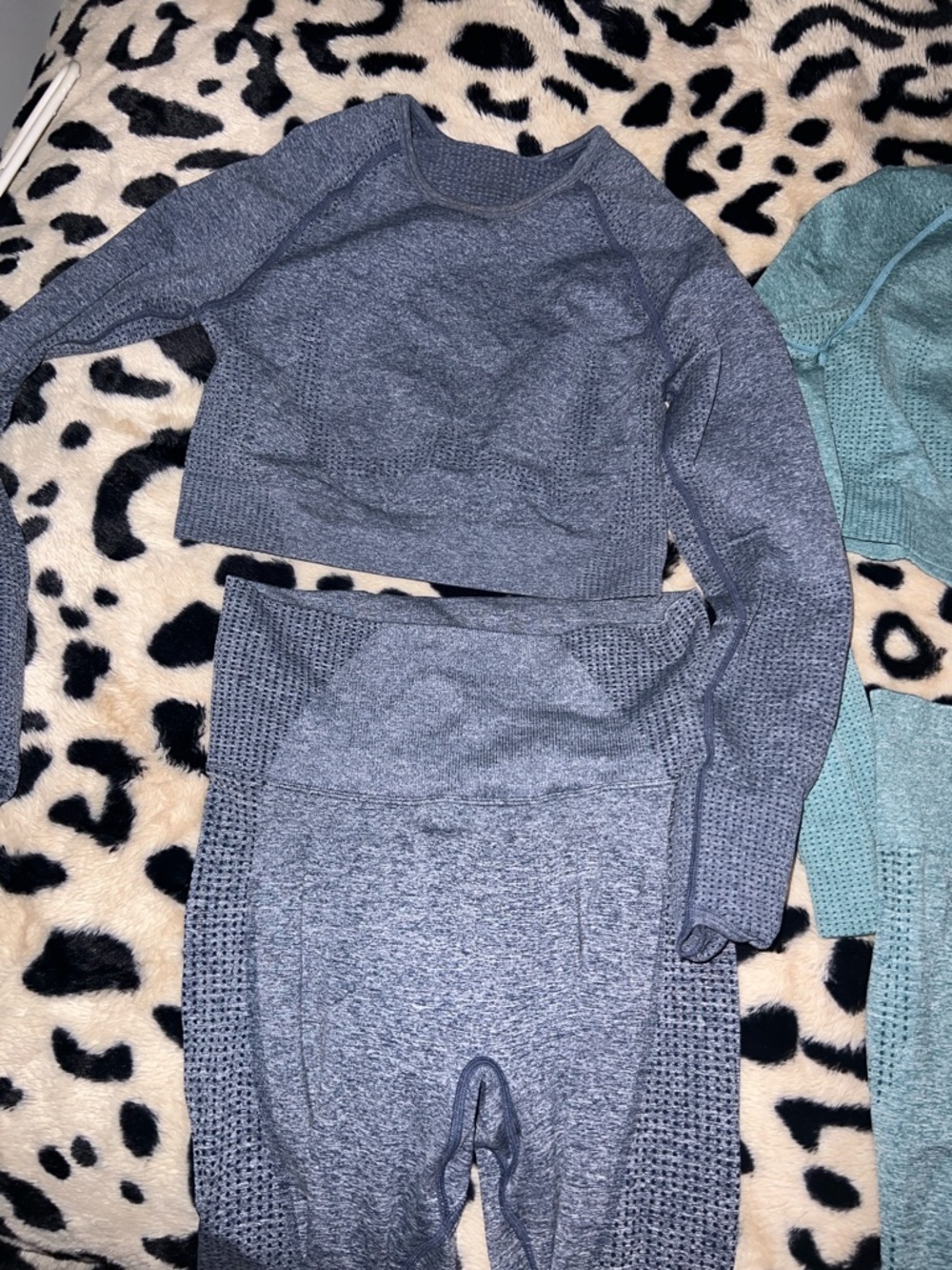 3-Pack Seamless Ribbed Active Sets - Blue, Teal, Gray - Picture 2 of 5